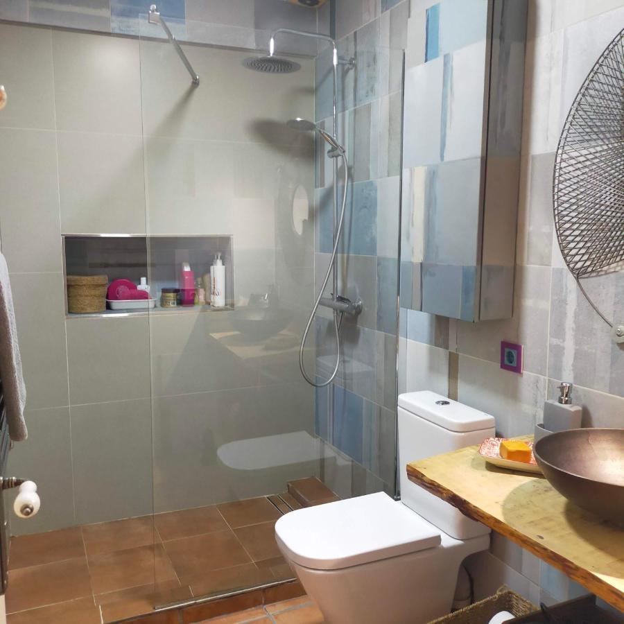 Una Parada A L'Anoia En Apartamento Compartido Daire Capellades Dış mekan fotoğraf